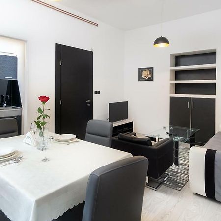 Apartman Ambasador ザグレブ エクステリア 写真