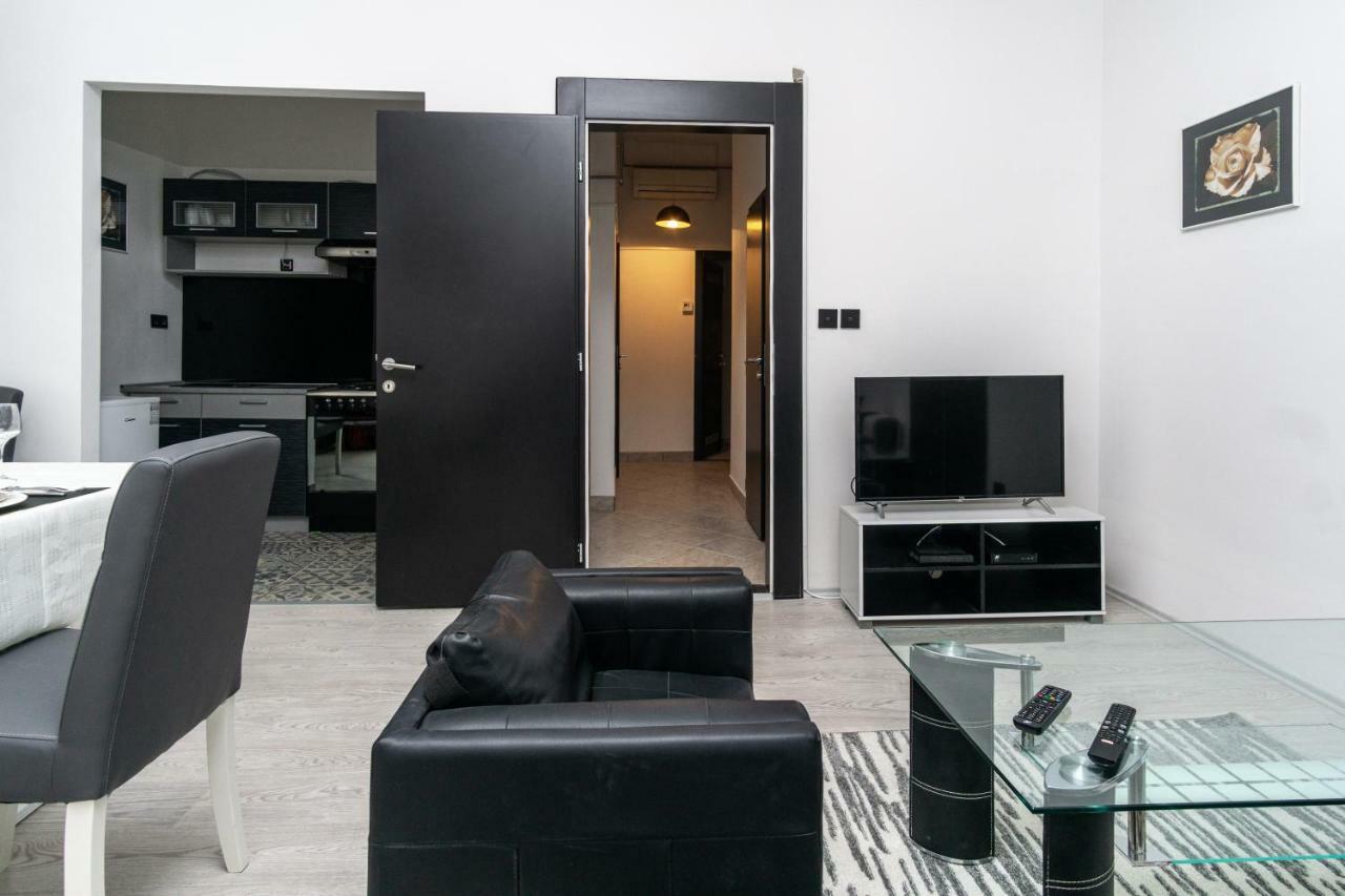 Apartman Ambasador ザグレブ エクステリア 写真