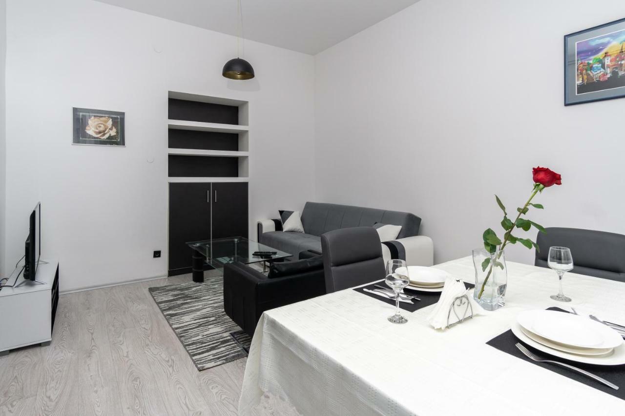 Apartman Ambasador ザグレブ エクステリア 写真